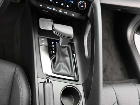 New 2026 Hyundai Elantra SEL Sport FWD image 25