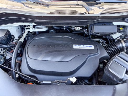 Used 2018 Honda Pilot Touring image 26