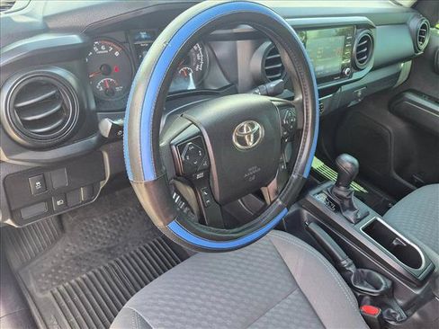 Used 2022 Toyota Tacoma SR w/ SR Convenience Package RWD image 9