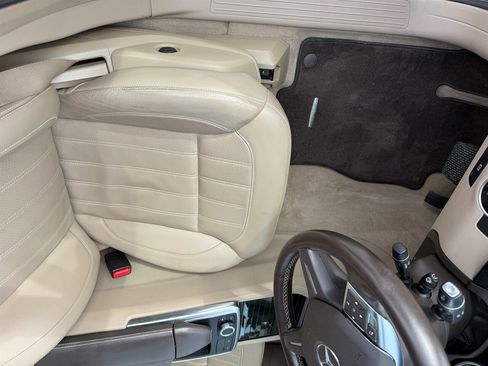 Used 2016 Mercedes-Benz GL 450 4MATIC w/ Premium I Package image 24