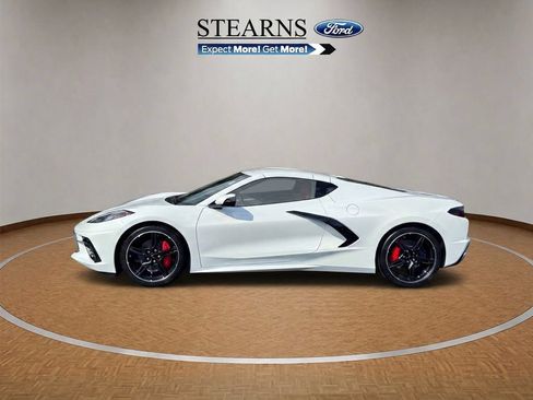 Used 2020 Chevrolet Corvette Stingray Preferred Cpe w/ 2LT Preferred Equipment Group RWD image 3