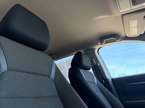 Used 2025 Honda CR-V LX image 19