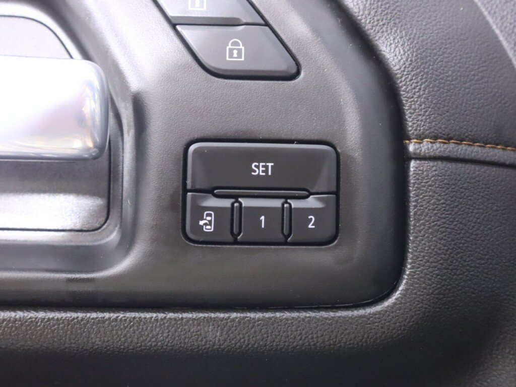 Used 2021 GMC Sierra 3500 AT4 w/ AT4 Premium Plus Package AWD/4WD image 35