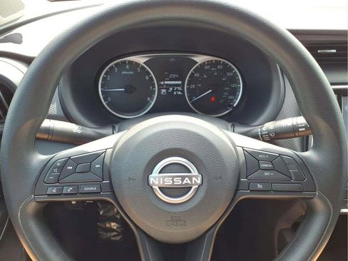 Used 2025 Nissan Kicks Play S image 14