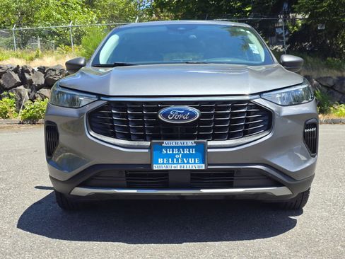 Used 2024 Ford Escape Active AWD/4WD image 5