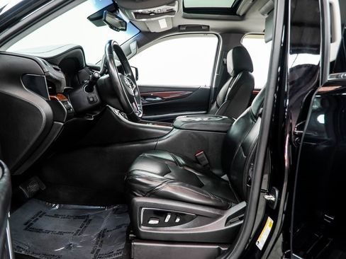 Used 2015 Cadillac Escalade ESV Premium image 38