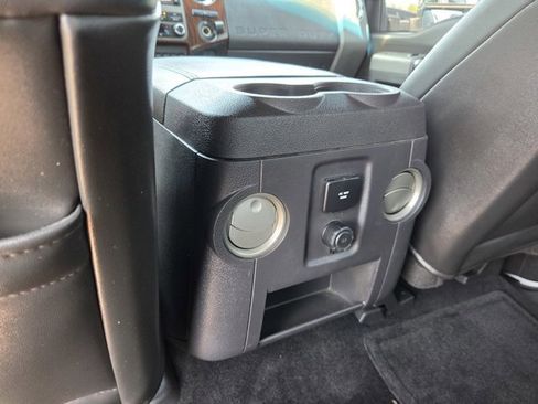 Used 2011 Ford F350 Lariat w/ Lariat Ultimate Pkg AWD/4WD image 28