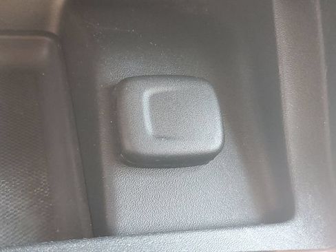 Used 2014 Chevrolet Impala LTZ FWD image 28