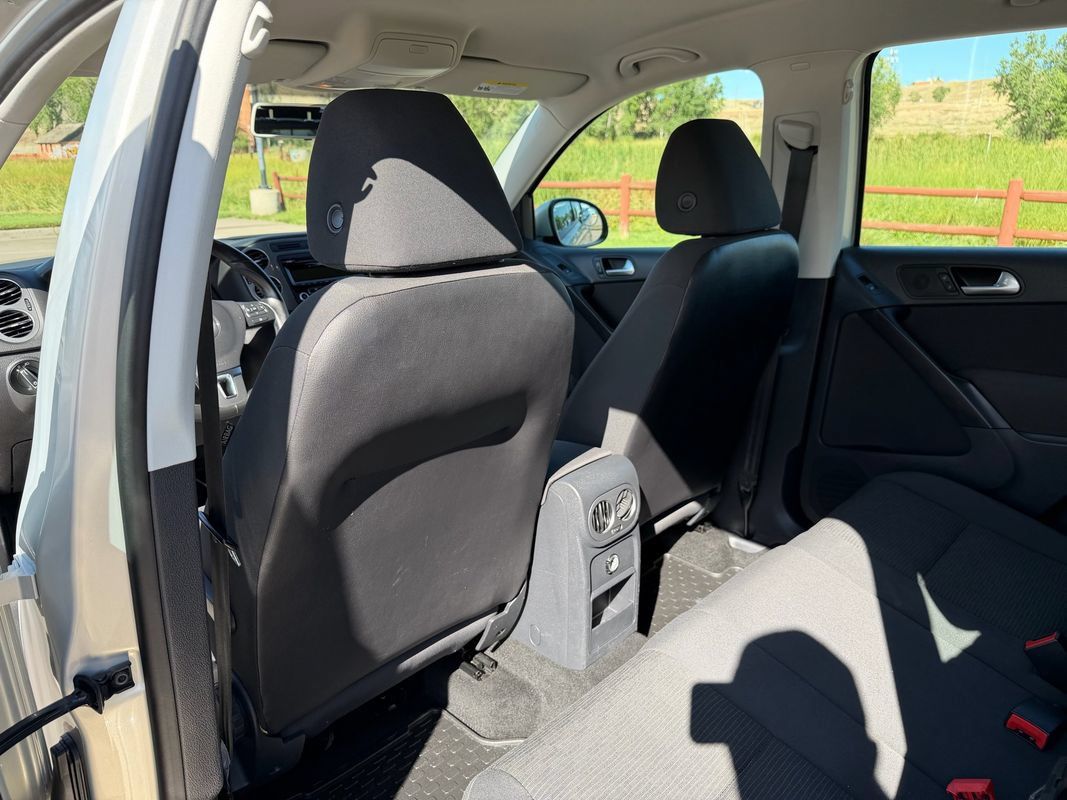 Used 2014 Volkswagen Tiguan S AWD/4WD image 15