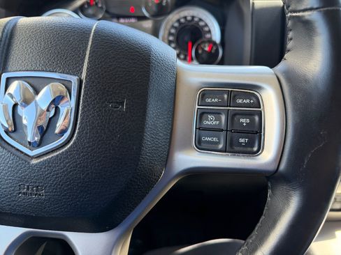 Used 2017 RAM 1500 Laramie w/ Convenience Group AWD/4WD image 19