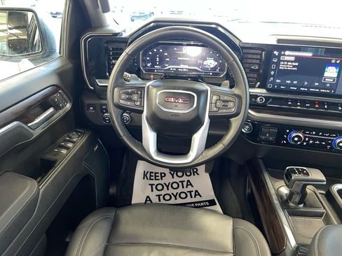 Used 2025 GMC Sierra 1500 SLT w/ SLT Premium Package image 11