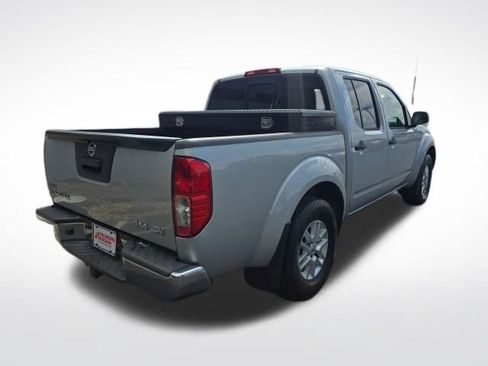 Used 2014 Nissan Frontier SV AWD/4WD image 5
