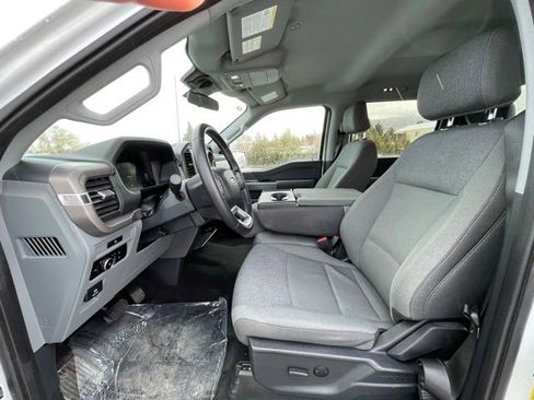 Used 2025 Ford F150 XLT w/ Equipment Group 301A Standard AWD/4WD image 9