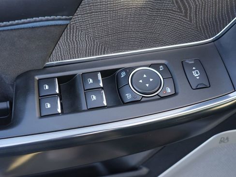 Used 2025 Ford F350 Platinum image 19