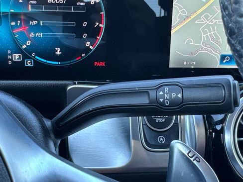 Used 2021 Mercedes-Benz GLB 35 AMG 4MATIC image 31