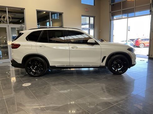 Used 2021 BMW X5 xDrive45e w/ Premium Package 3 image 6