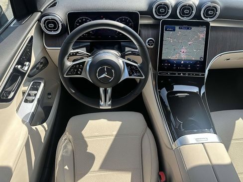 Certified 2025 Mercedes-Benz GLC 300 4MATIC image 9