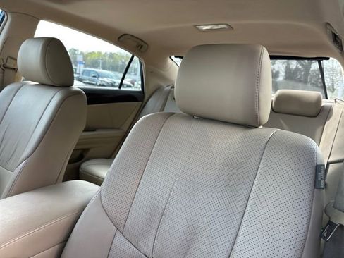 Used 2008 Toyota Avalon Limited image 17