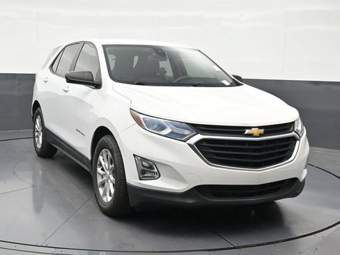 Used 2021 Chevrolet Equinox LS FWD image 8