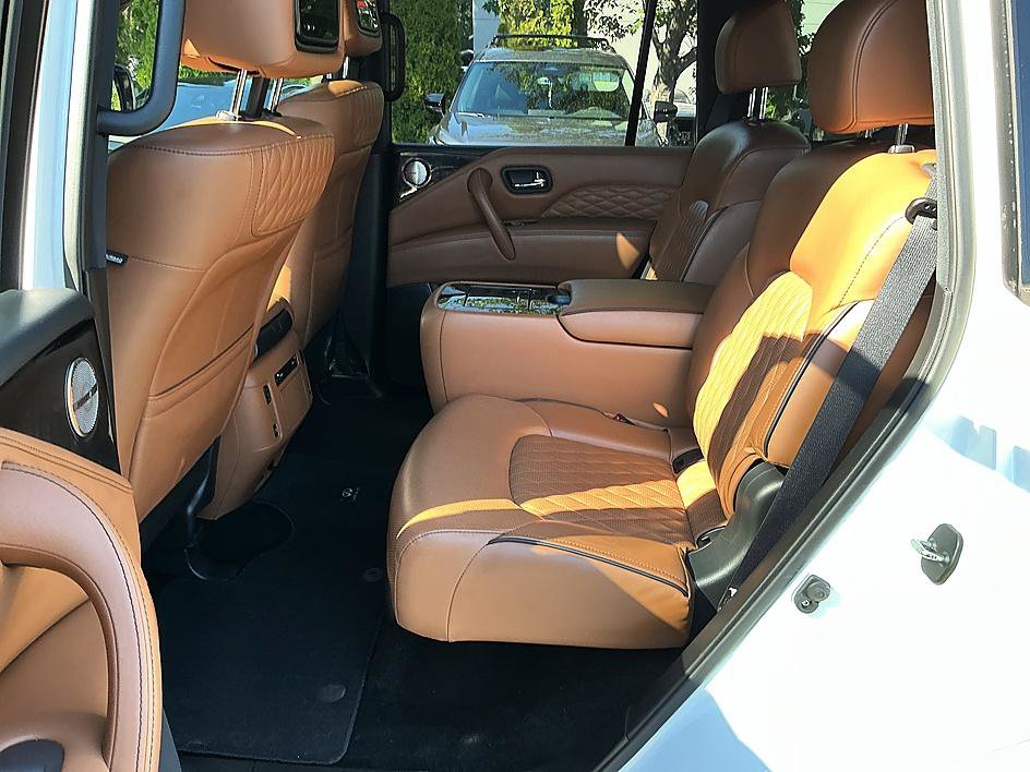Used 2022 INFINITI QX80 Sensory w/ Cargo Package AWD/4WD image 24