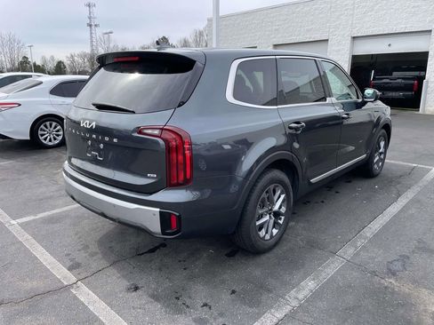 Used 2023 Kia Telluride LX image 9