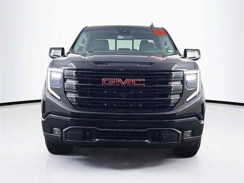 Used 2022 GMC Sierra 1500 Elevation w/ Elevation Premium Package AWD/4WD image 6
