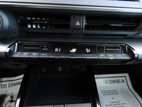 Used 2024 Toyota Prius LE image 24