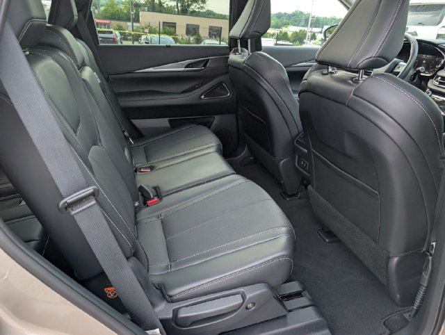 Used 2026 INFINITI QX60 Luxe w/ Cargo Package AWD/4WD image 12