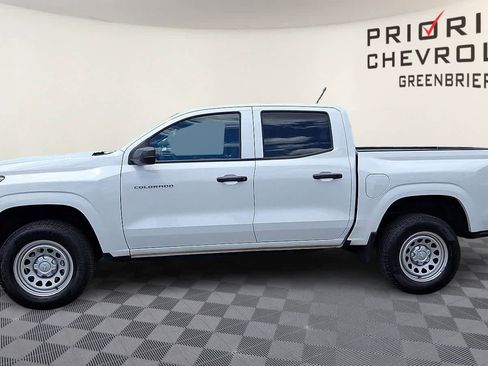 Used 2024 Chevrolet Colorado W/T RWD image 5