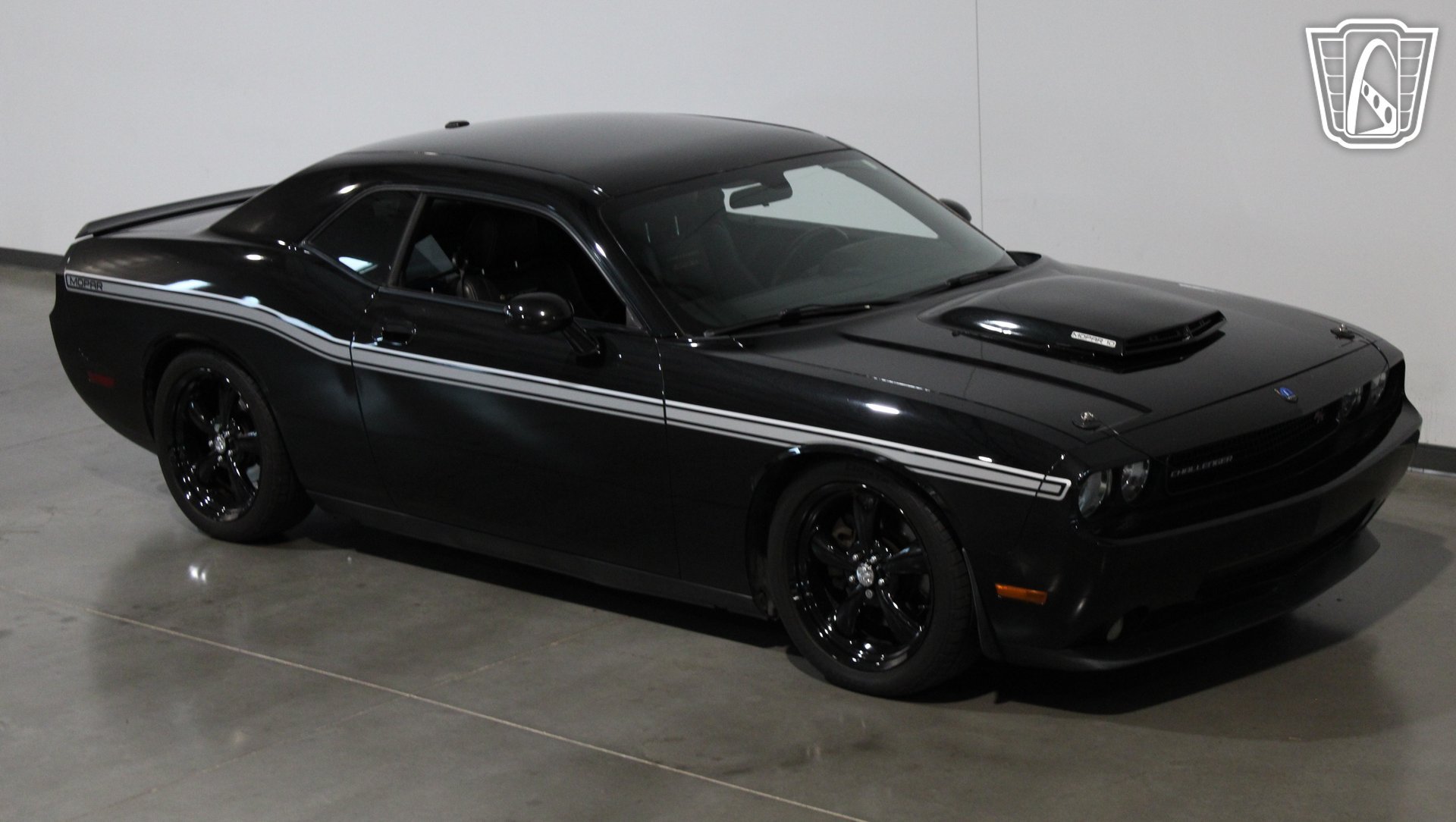 Used 2010 Dodge Challenger R/T w/ Mopar 10 Pkg RWD image 16