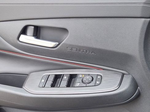 New 2026 Nissan Sentra SR w/ Floor Mat Package FWD image 20