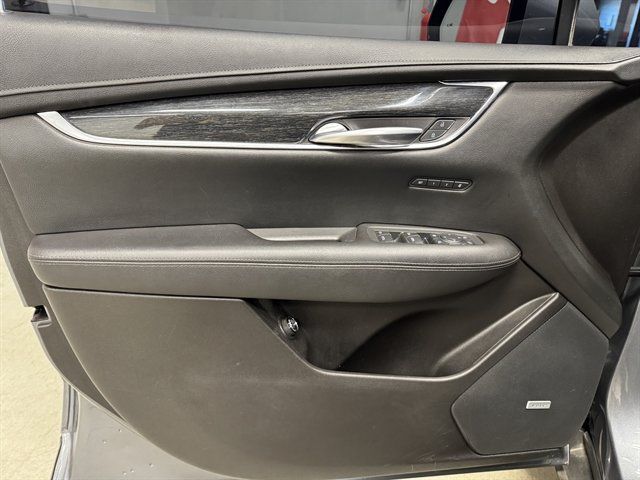 Used 2021 Cadillac XT5 Premium Luxury AWD/4WD image 16