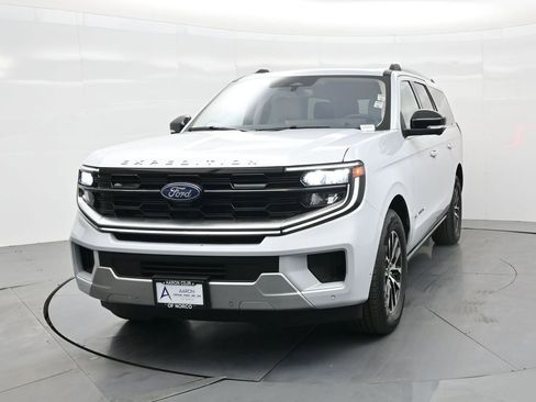 Used 2025 Ford Expedition Max Platinum image 3
