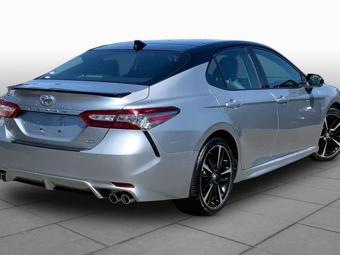 Used 2019 Toyota Camry XSE FWD image 13