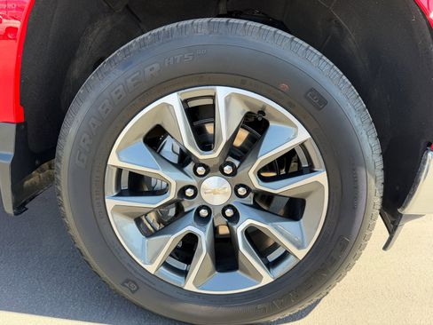 Used 2023 Chevrolet Silverado 1500 LT AWD/4WD image 26