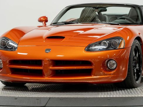 Used 2005 Dodge Viper SRT-10 w/ Copperhead Edition Group RWD image 20