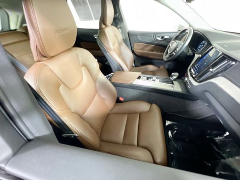 Used 2020 Volvo XC60 T5 Inscription image 28
