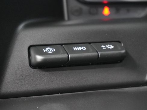 Used 2024 GMC Sierra 2500 AT4 w/ Technology Package image 27