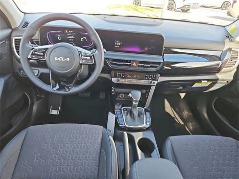 New 2026 Kia Seltos S image 7