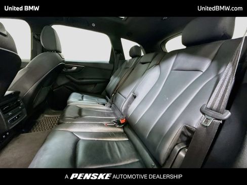 Used 2021 Audi Q7 2.0T Premium w/ Convenience Package AWD/4WD image 13