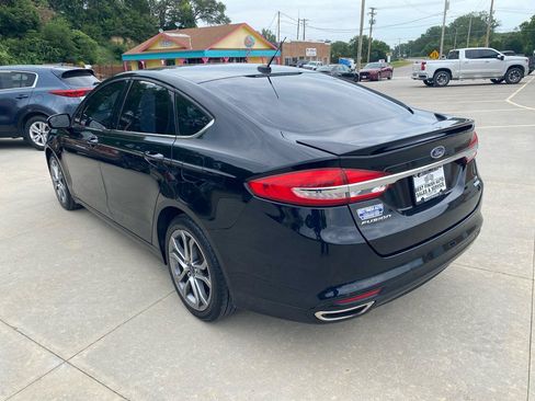 Used 2017 Ford Fusion SE w/ Equipment Group 201A FWD image 8