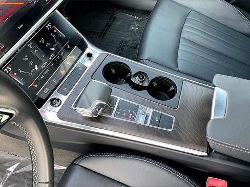 Used 2023 Audi A6 2.0T Premium w/ Convenience Package image 18