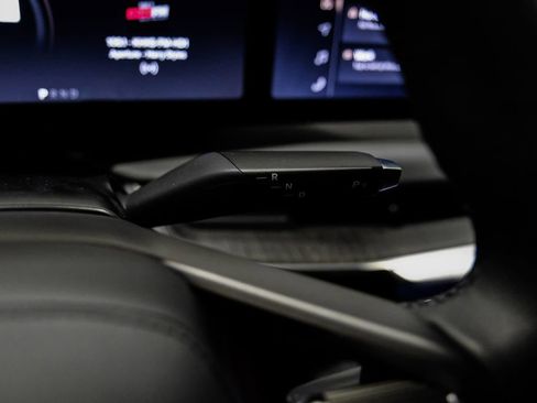 Used 2024 Lucid Air Touring image 26