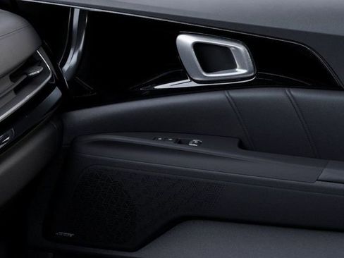 New 2026 Kia Carnival SX Prestige FWD image 25