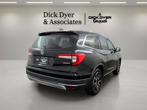 Used 2022 Honda Pilot Touring image 2