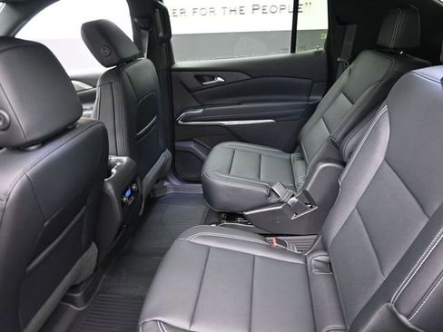 New 2026 Chevrolet Traverse LT w/ Sun and Wheel Package image 10