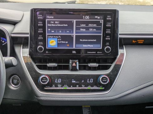 Used 2021 Toyota Corolla XSE w/ XSE Preferred Package FWD image 17