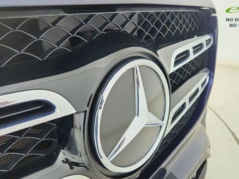 Used 2022 Mercedes-Benz GLS 450 4MATIC image 16