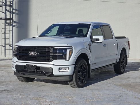 Used 2025 Ford F150 Platinum w/ Equipment Group 702A High image 4