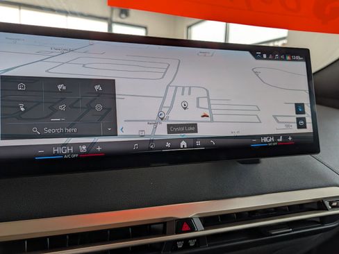 Used 2024 BMW iX xDrive50 w/ Premium Package image 20